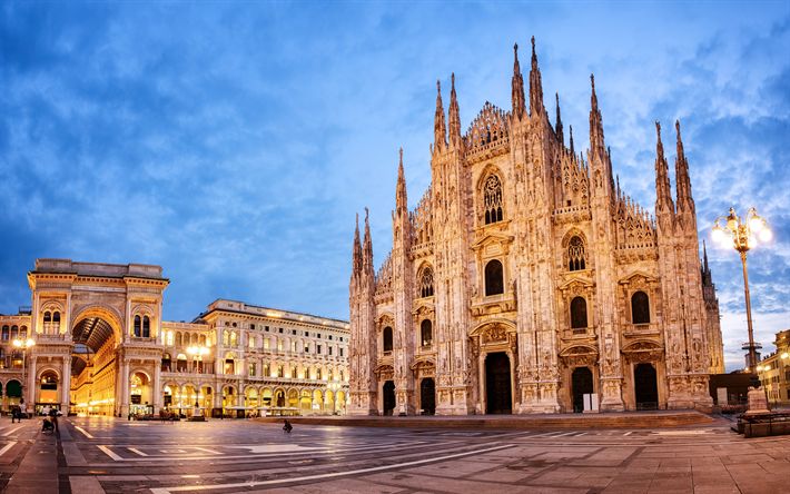 Milan is where your Italian shopping trip should start. It is the renowned fashion hub of the country.